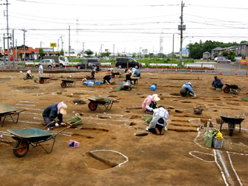 二ツ家下遺跡：調査の様子