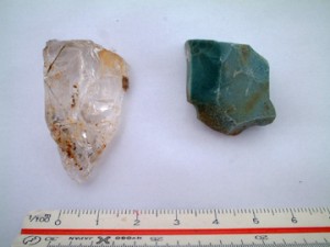 反町遺跡：発見された水晶と碧玉