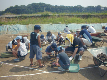 反町遺跡：体験発掘