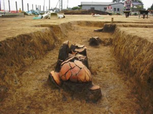 富田後遺跡：方形周溝墓出土土器